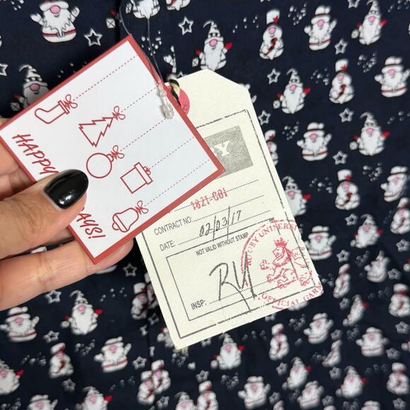 NWT MENS RUGBY UNIVERSITY CHRISTMAS NOVELTY BUTTON UP SHIRT GNOMES SNOWMEN SZ S - Picture 5 of 6